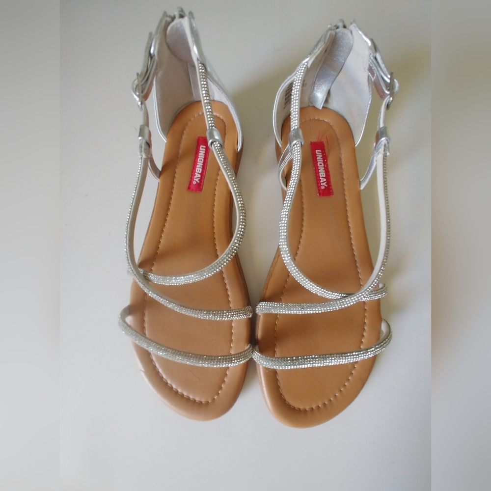 Slip-On Silver Strappy Sandals. Size 8